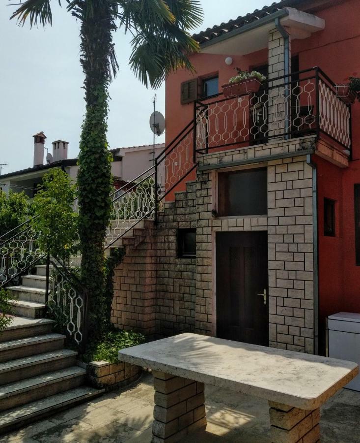 Appartamento Apartman Maslina Porec Esterno foto